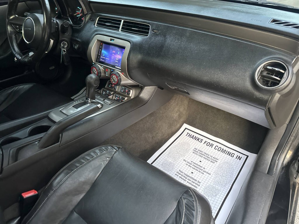 2011 Chevrolet Camaro Image 20