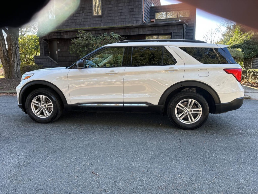 2020 Ford Explorer Image 7
