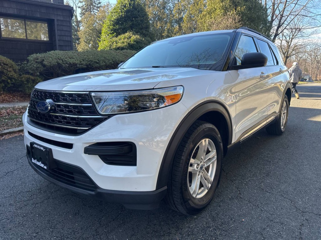2020 Ford Explorer Image 8