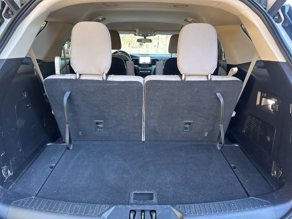 2020 Ford Explorer Image 26