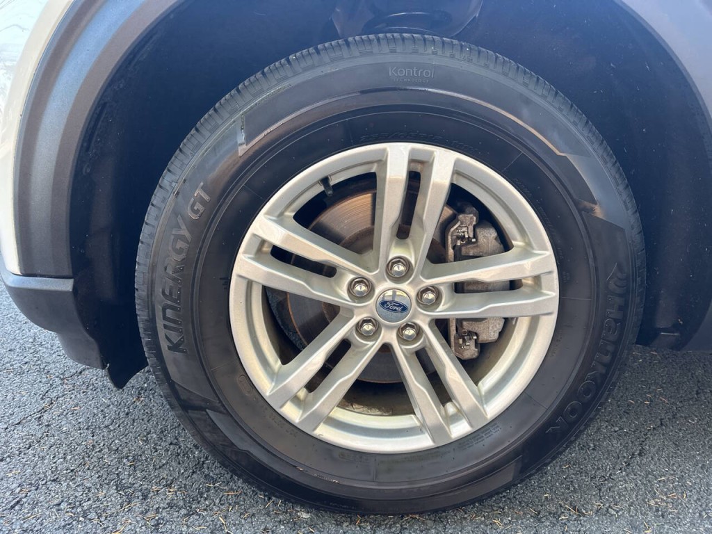 2020 Ford Explorer Image 28