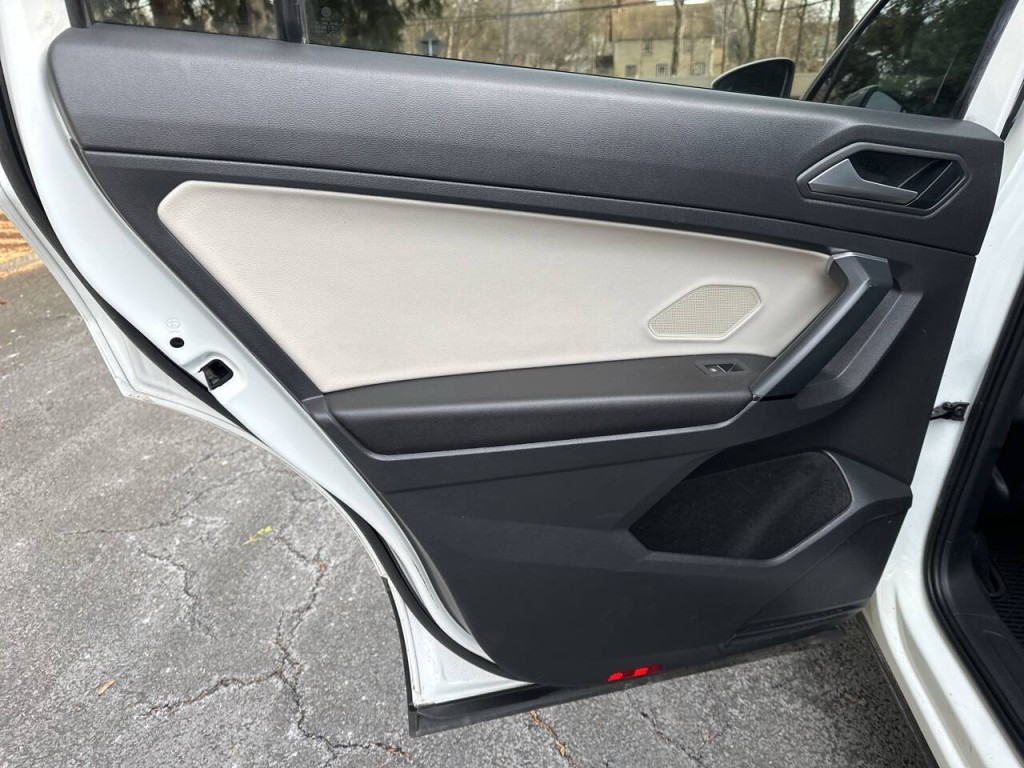 2019 Volkswagen Tiguan Image 19