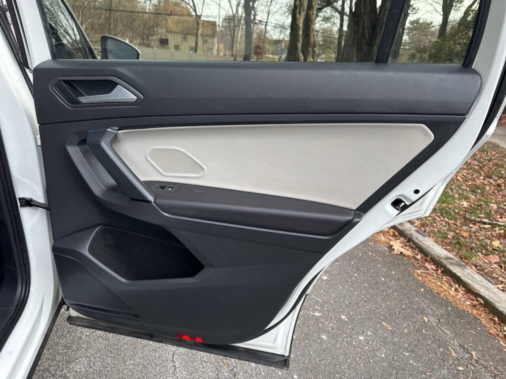 2019 Volkswagen Tiguan Image 25