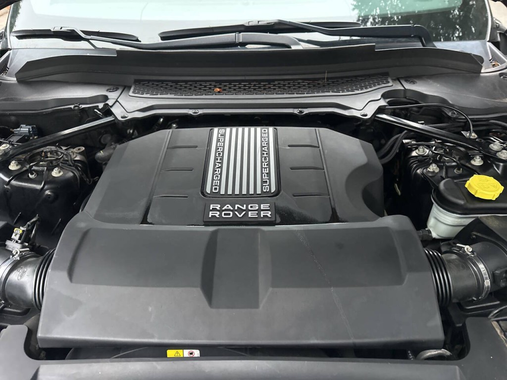 2014 Land Rover Range Rover Image 26