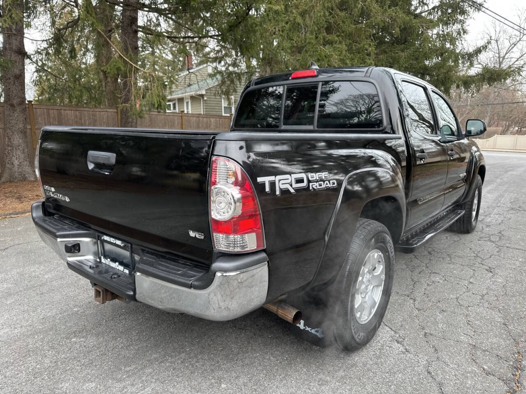 2015 Toyota Tacoma Image 4