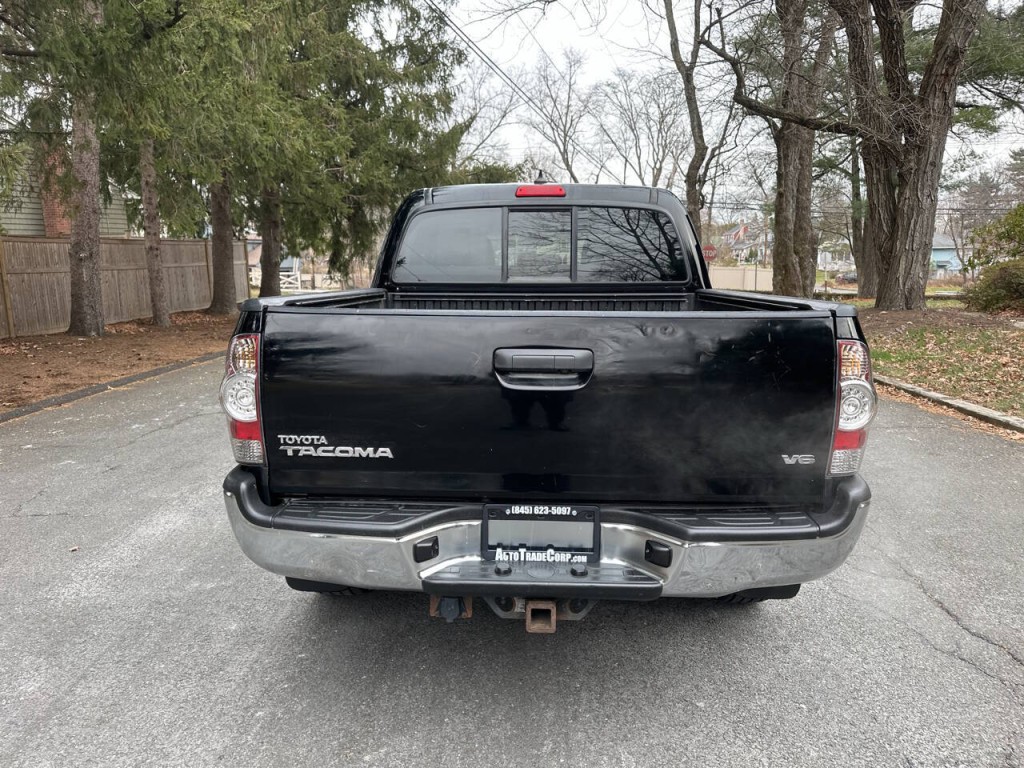 2015 Toyota Tacoma Image 5