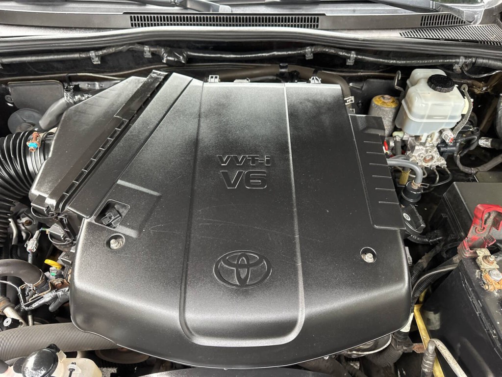 2015 Toyota Tacoma Image 28