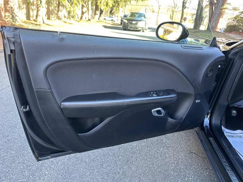2018 Dodge Challenger Image 16