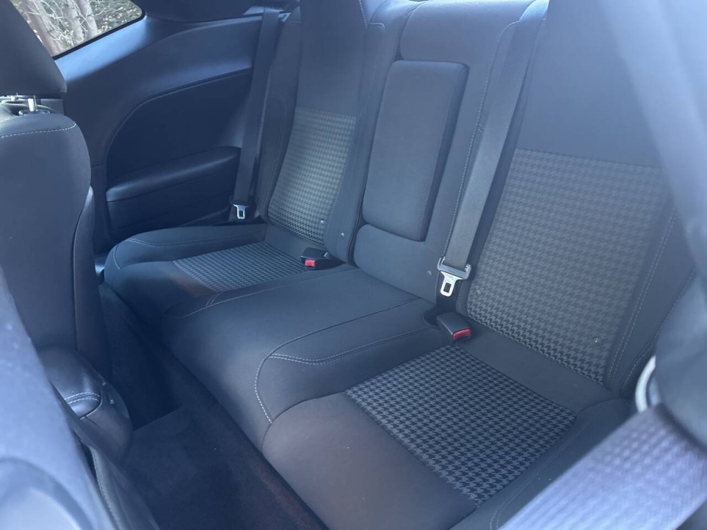 2018 Dodge Challenger Image 17