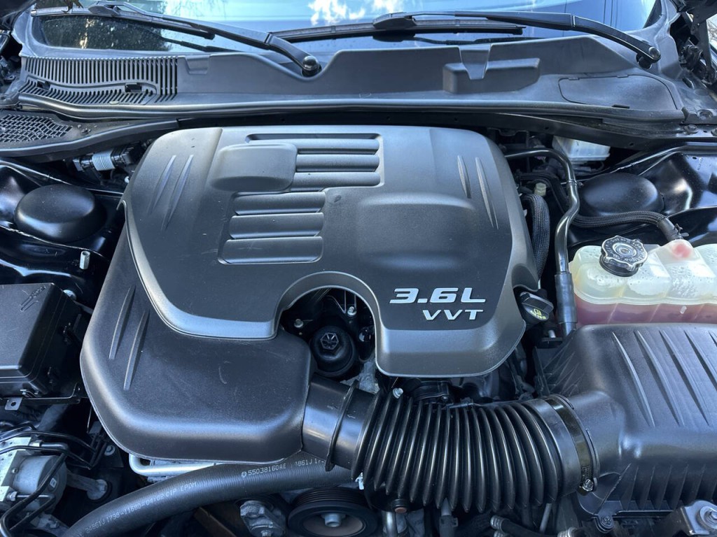 2018 Dodge Challenger Image 24