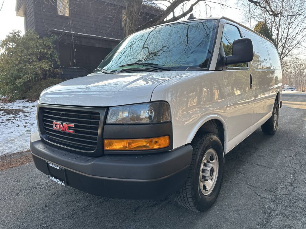 2020 GMC Savana Image 8