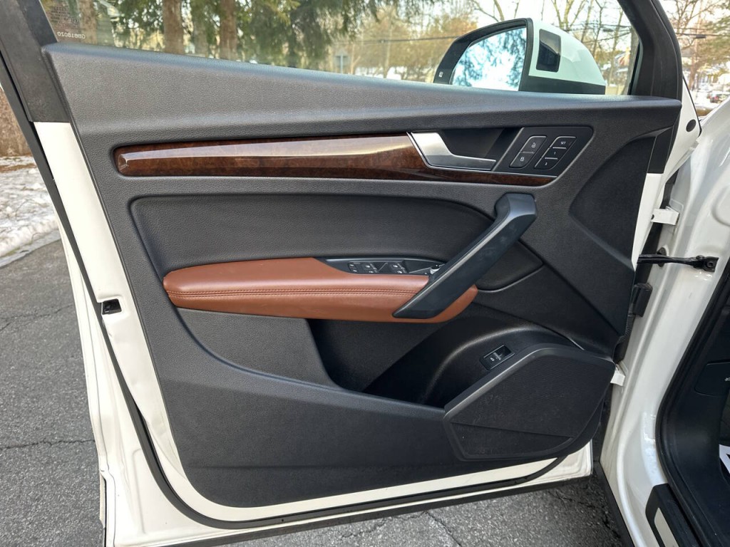 2020 Audi Q5 Image 16