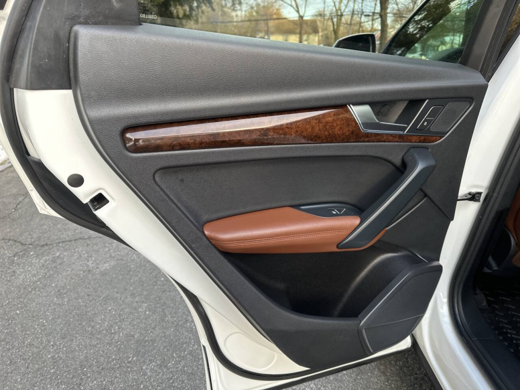 2020 Audi Q5 Image 19