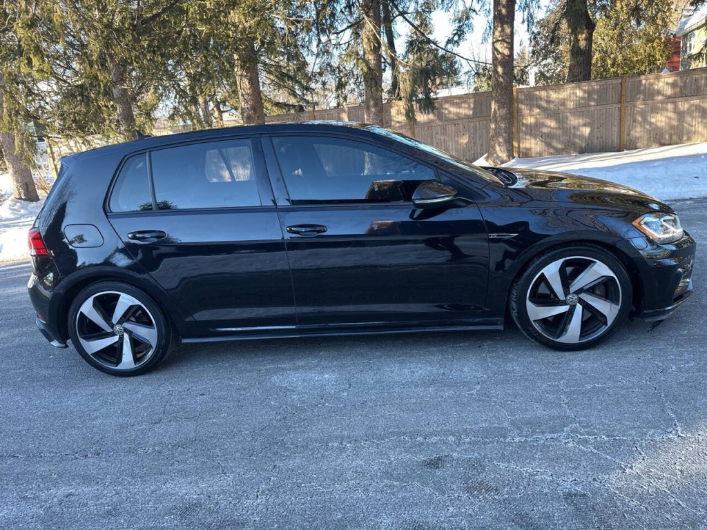 2018 Volkswagen Golf Image 3