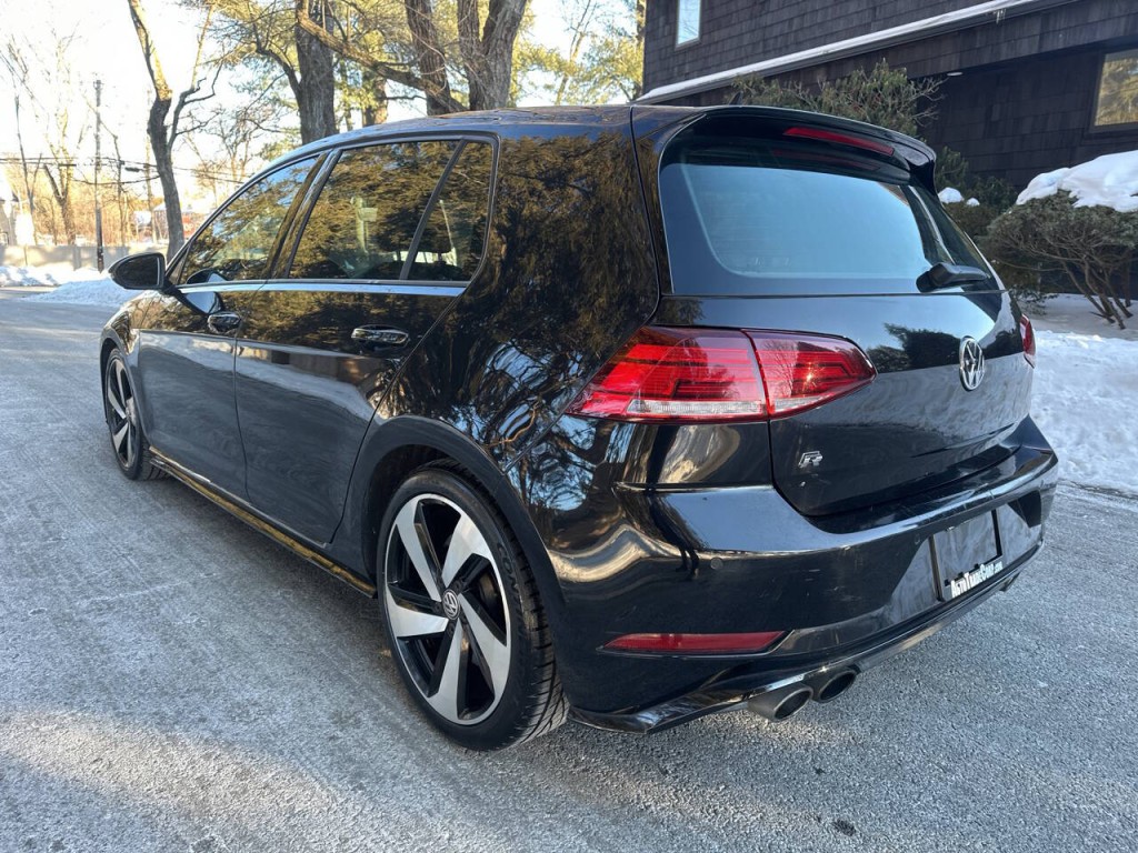 2018 Volkswagen Golf Image 6