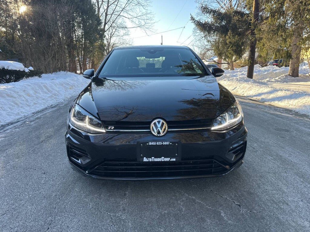 2018 Volkswagen Golf Image 9