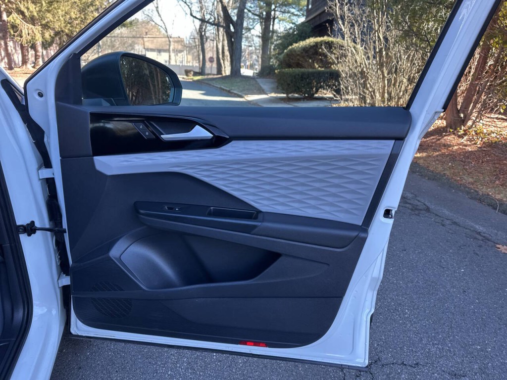 2022 Volkswagen Taos Image 20