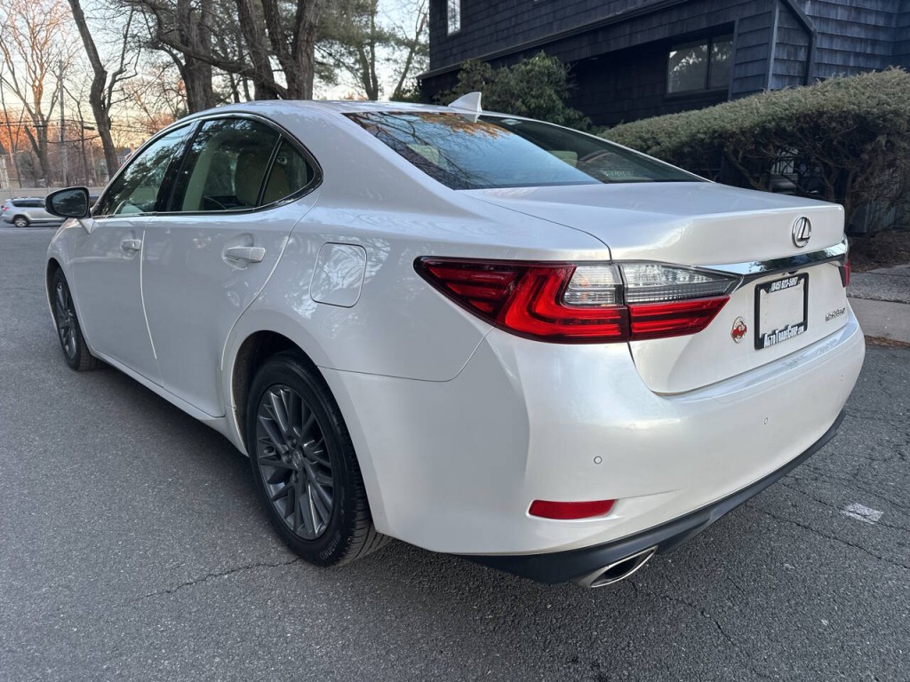 2018 Lexus ES 350 Image 6