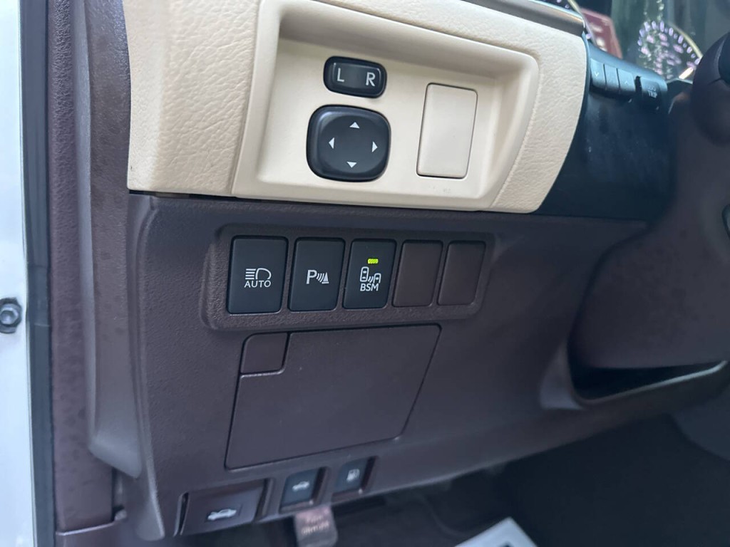 2018 Lexus ES 350 Image 15