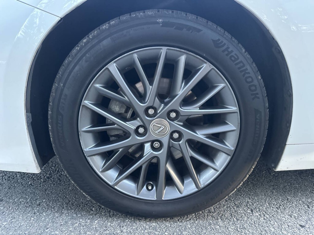 2018 Lexus ES 350 Image 27