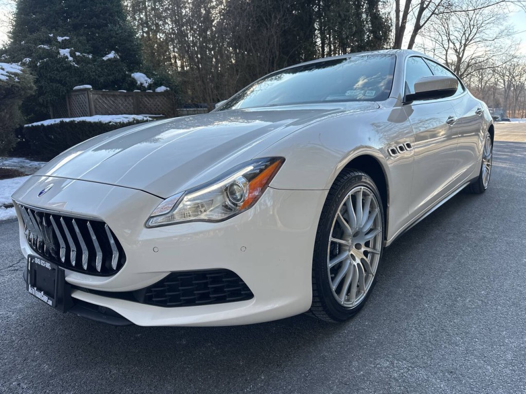 2017 Maserati Quattroporte Image 8