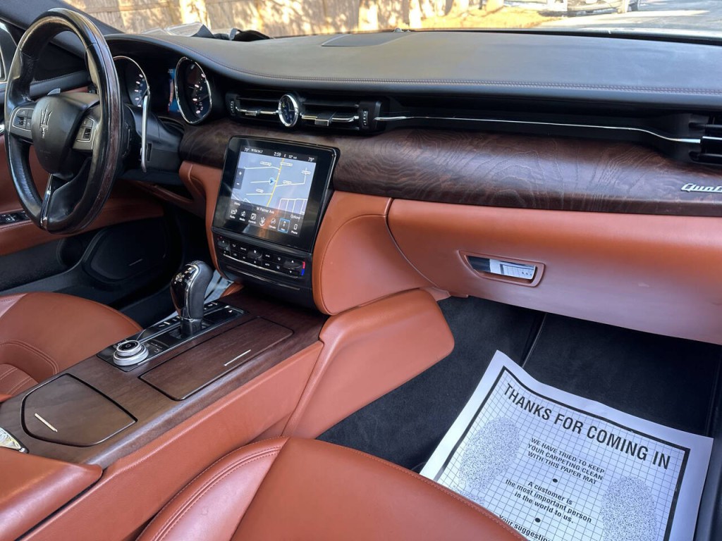 2017 Maserati Quattroporte Image 27