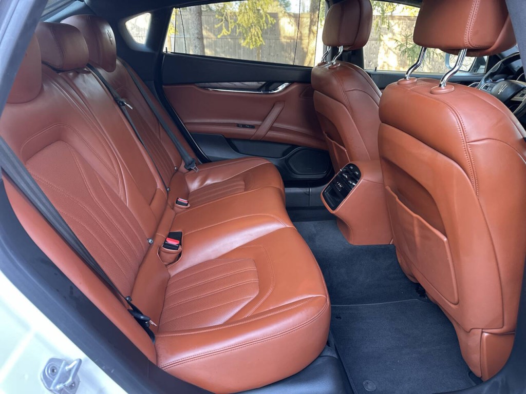 2017 Maserati Quattroporte Image 29