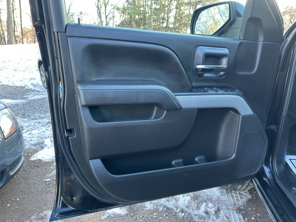 2019 Chevrolet Silverado 1500 Image 16