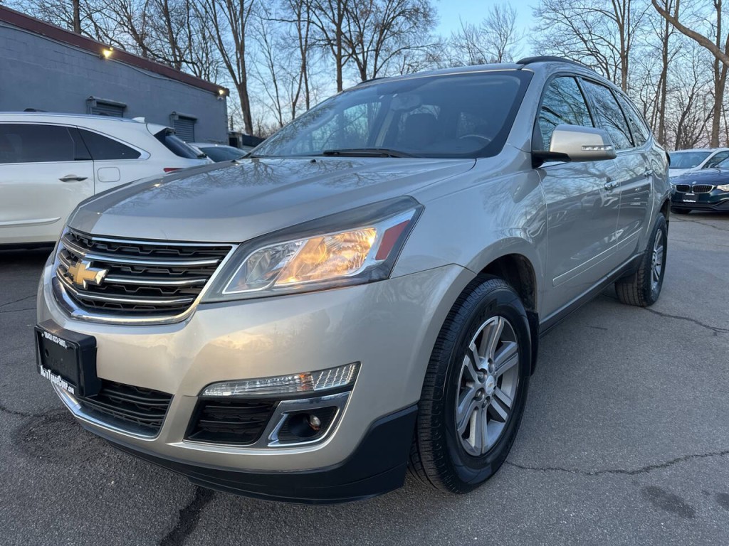 2017 Chevrolet Traverse Image 8