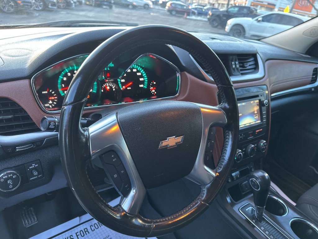 2017 Chevrolet Traverse Image 11