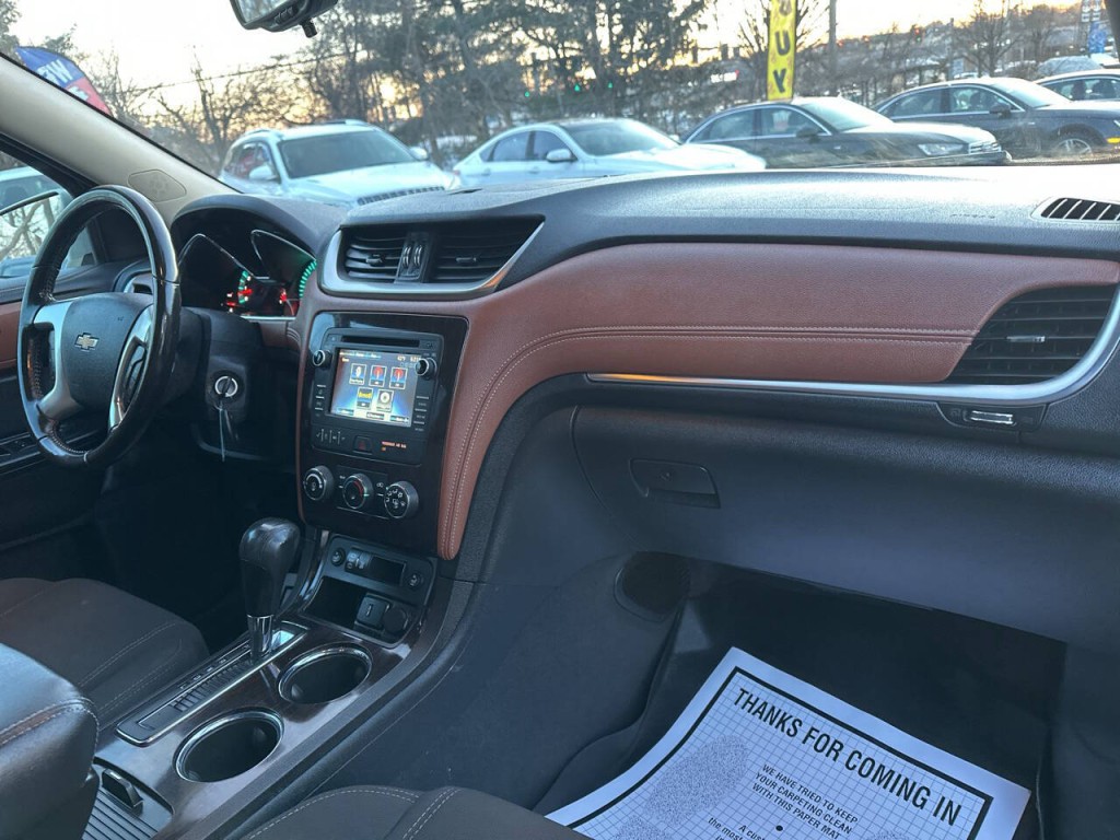 2017 Chevrolet Traverse Image 21
