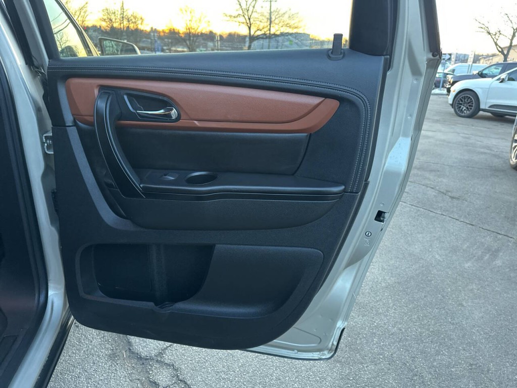 2017 Chevrolet Traverse Image 24