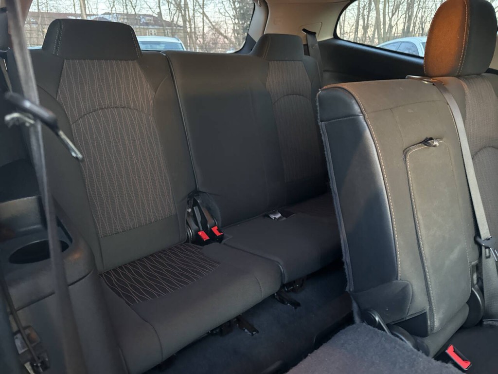 2017 Chevrolet Traverse Image 25