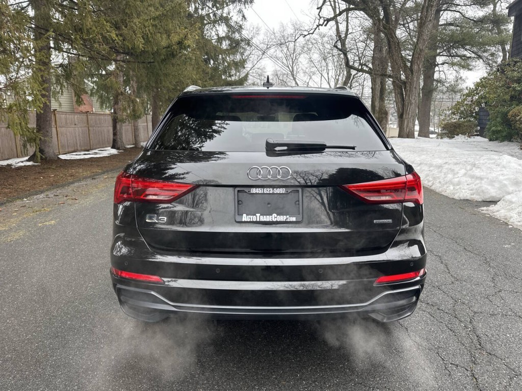 2021 Audi Q3 Image 5