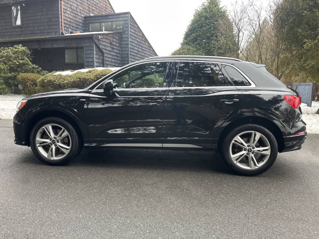 2021 Audi Q3 Image 7