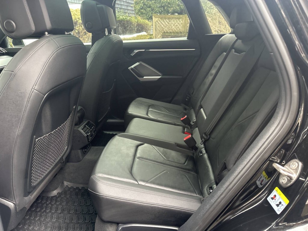 2021 Audi Q3 Image 18