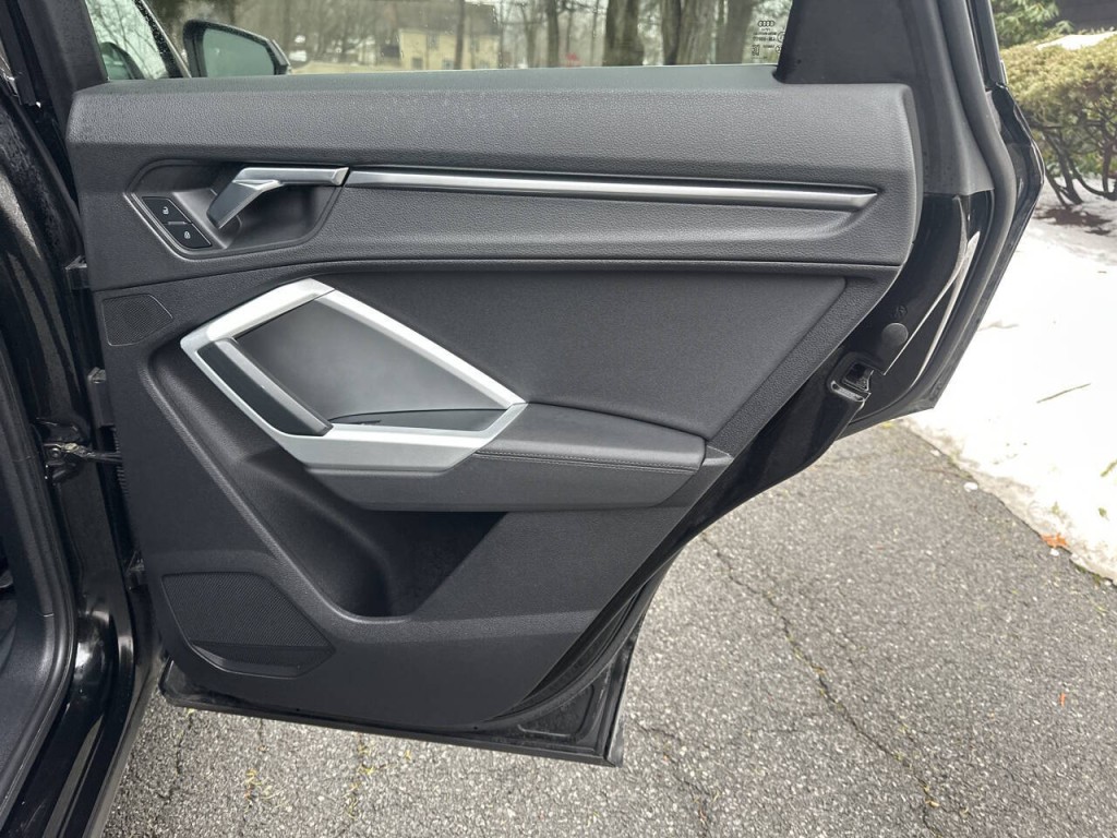 2021 Audi Q3 Image 25