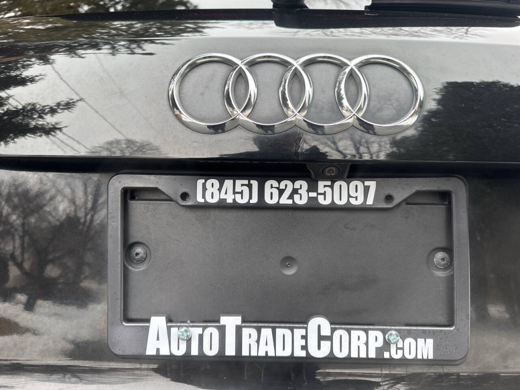 2021 Audi Q3 Image 32