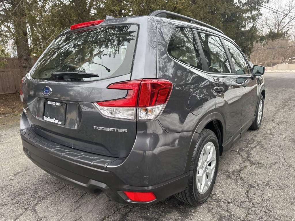 2020 Subaru Forester Image 4