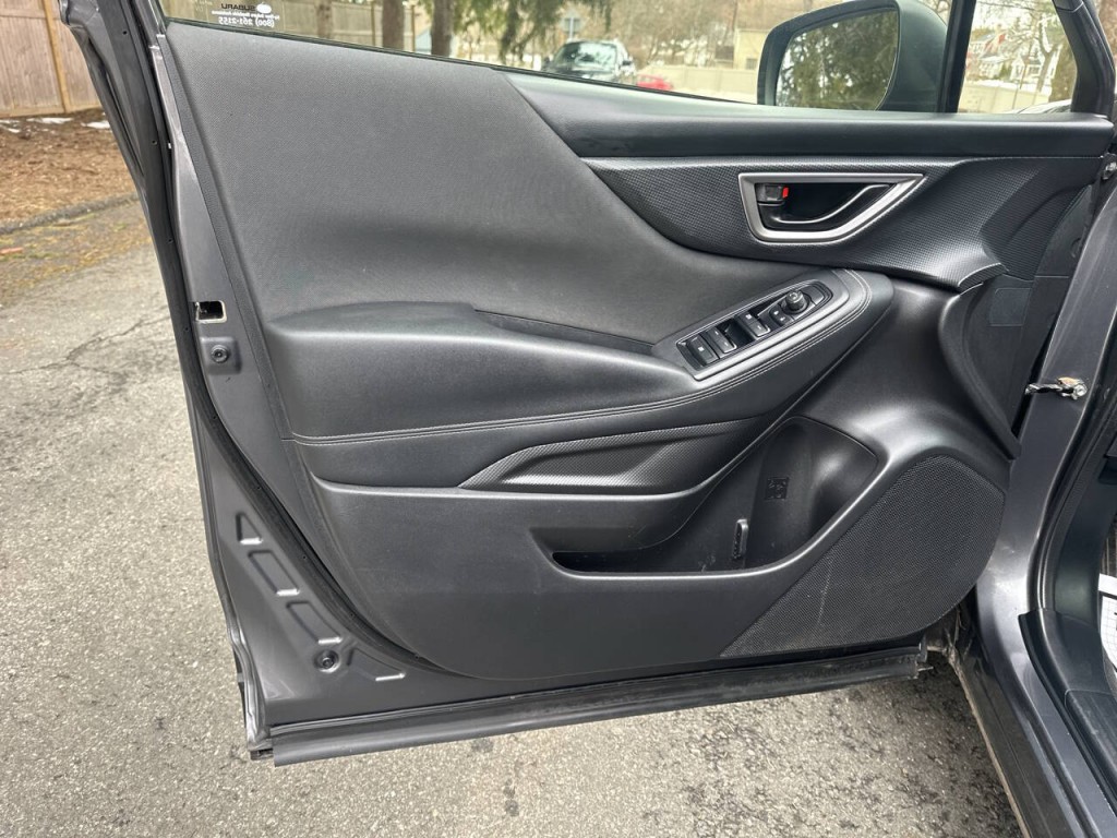 2020 Subaru Forester Image 15