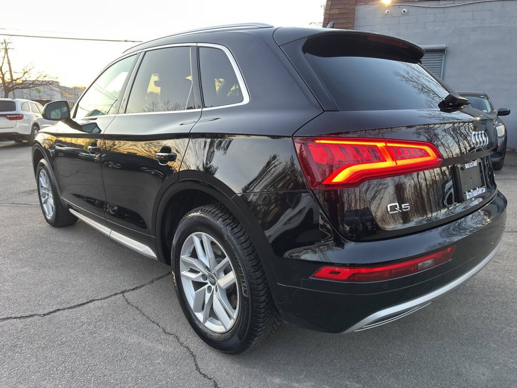 2020 Audi Q5 Image 6