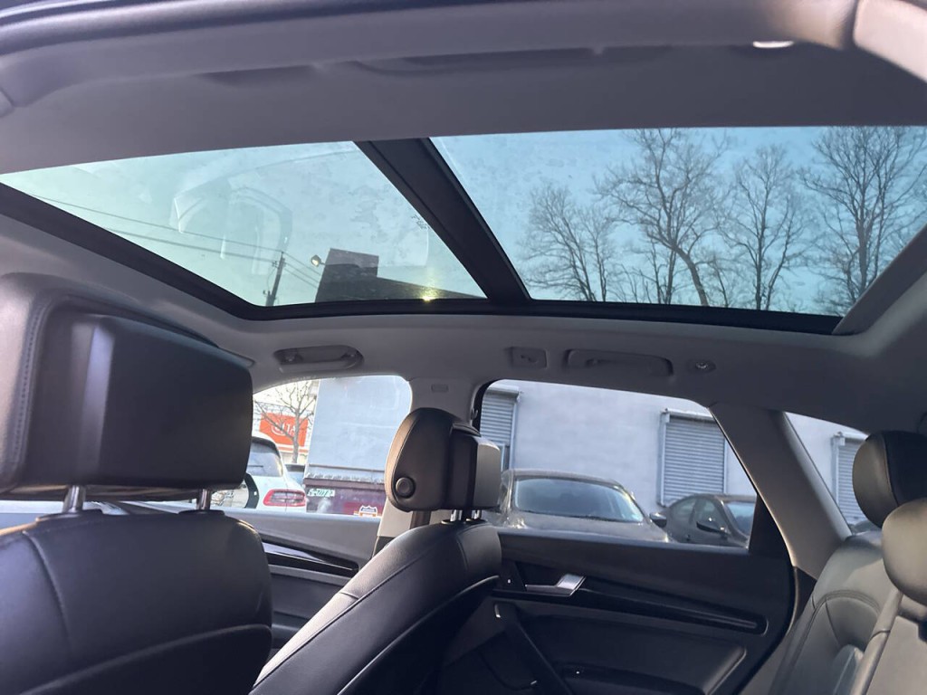 2020 Audi Q5 Image 16