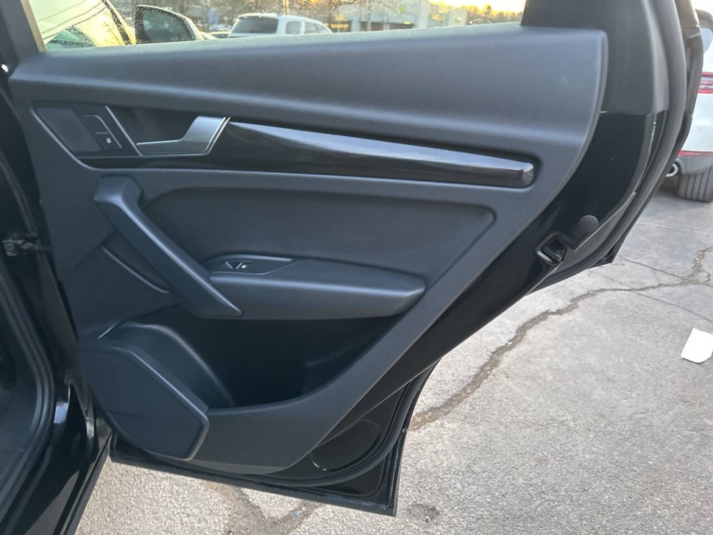 2020 Audi Q5 Image 23