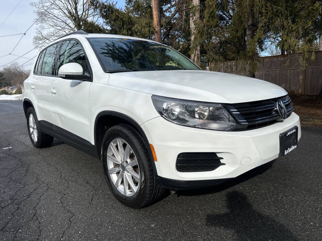 2017 Volkswagen Tiguan Image 2