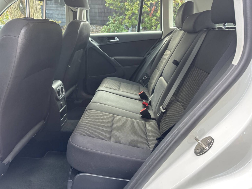 2017 Volkswagen Tiguan Image 17