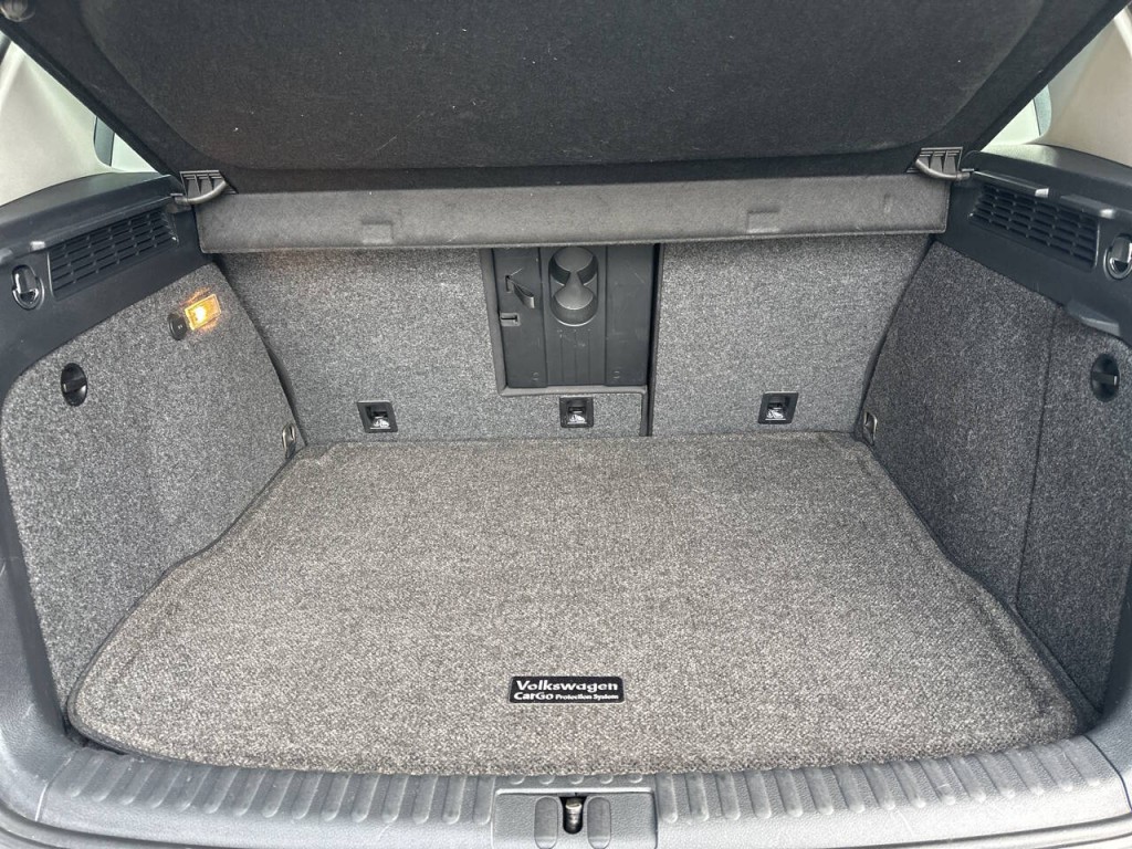 2017 Volkswagen Tiguan Image 24