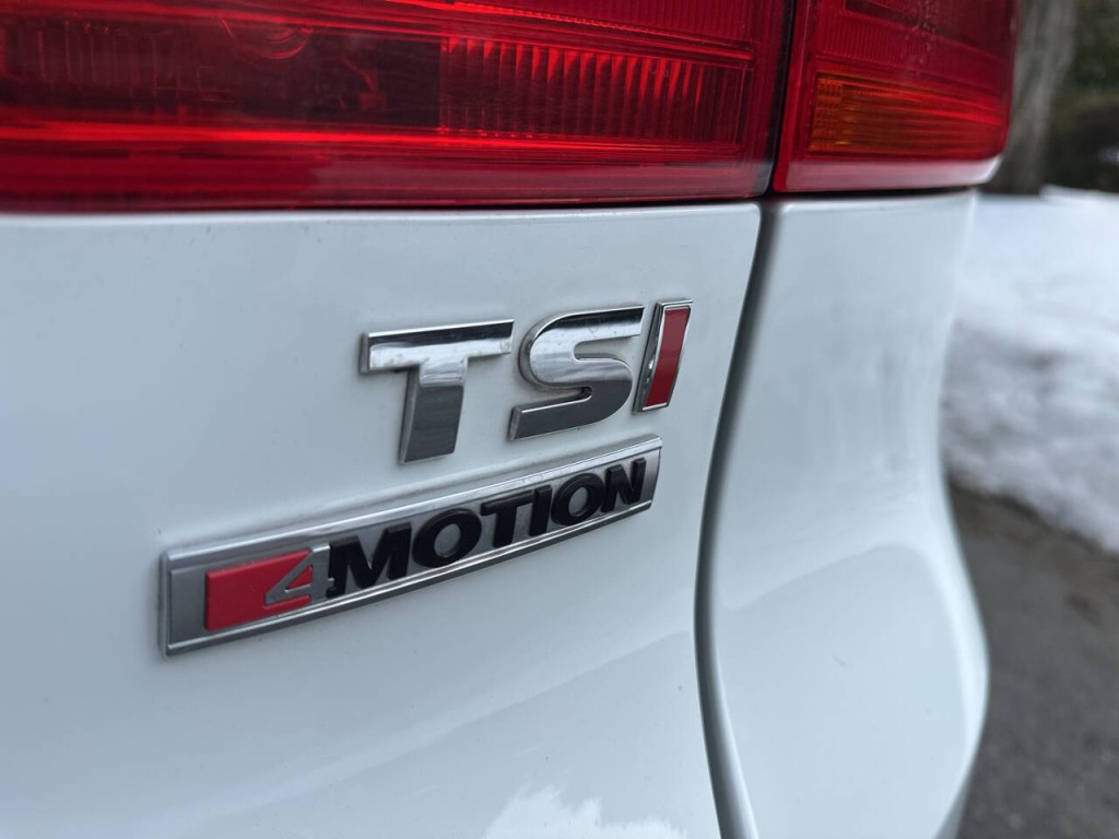 2017 Volkswagen Tiguan Image 28