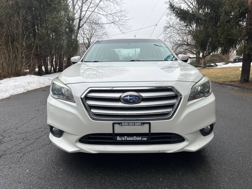 2016 Subaru Legacy Image 9