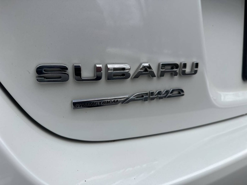 2016 Subaru Legacy Image 28