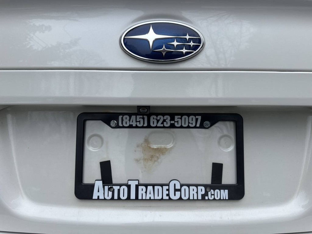 2016 Subaru Legacy Image 29